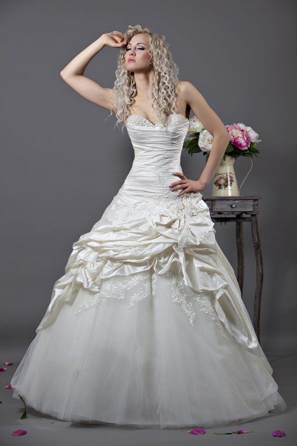 Свадебные платья и челябинске